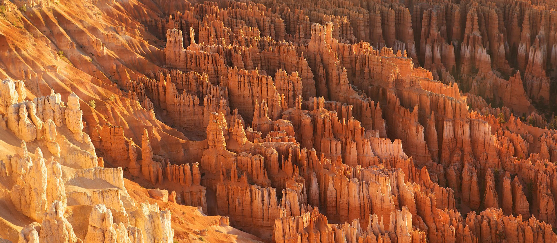 Brice Canyon, suggestive of a 3D spectrogram visualization