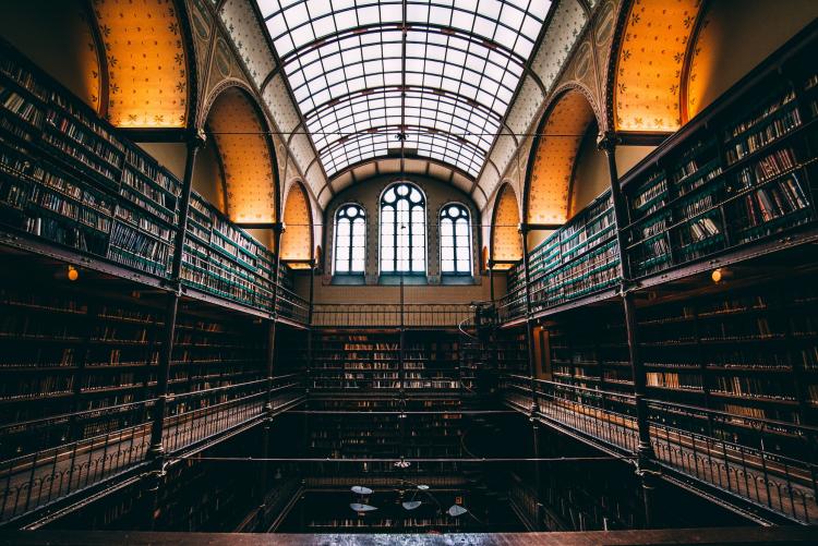Photo by Will van Wingerden library