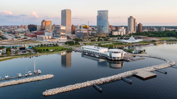 Milwaukee skyline